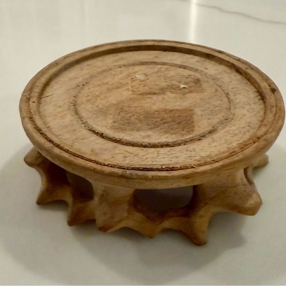Handmade wooden base S